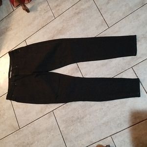 Signature by LEVI STRAUSS & CO. Black Jeans Size 10